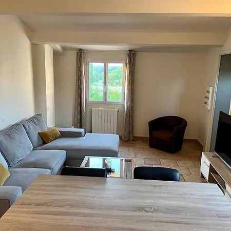 Appartement Spacieux Et Lumineux Potelières