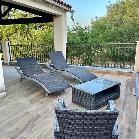 Appartement Spacieux Et Lumineux *
